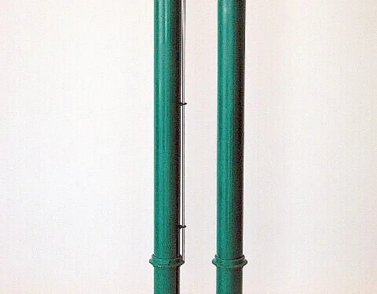 Poteaux de tennis à section ronde en acier galvanisé et peints