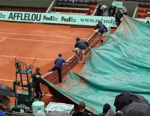 Bâche pour la protection des courts de tennis - cod.TE400-17T