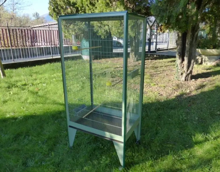 Cage volière d'intérieur cm 74x54x155 h.