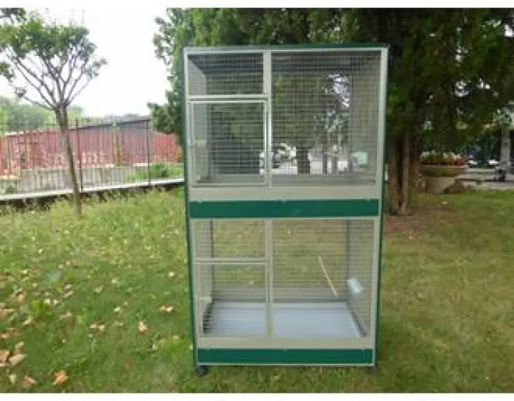 Cage perroquet divisée horizontalement cm 105x75x180 h.