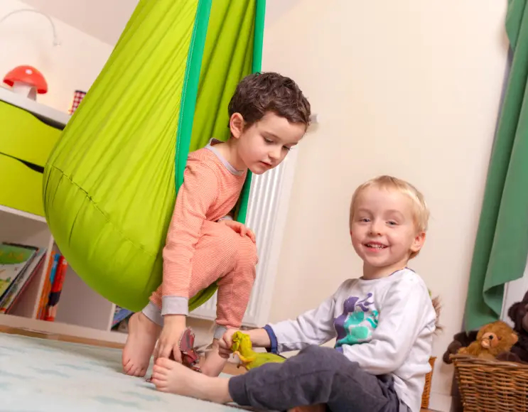 CHAISE SUSPENDUE MODÈLE GRENOUILLE en forme de GOUTTE